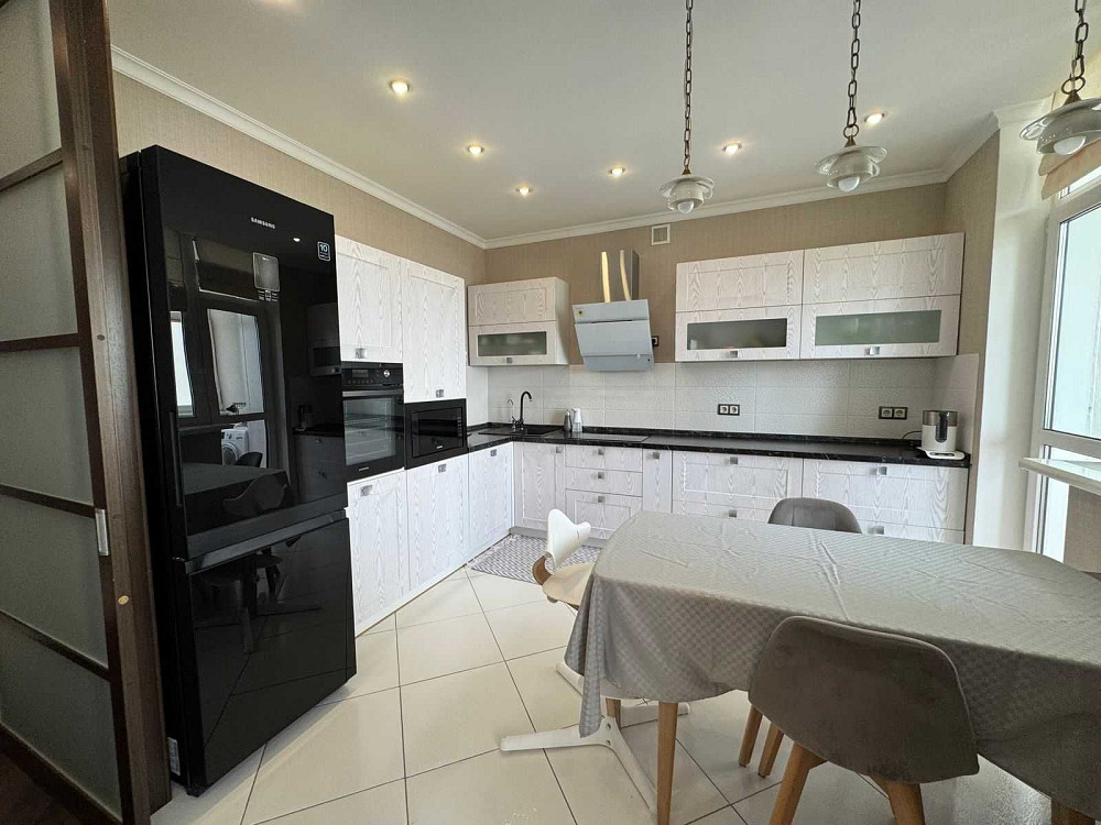 Продаж Квартира 2-кімнатна, 24/25 поверх на Бажана Миколи вул., д. 8Б Київ - фото 2