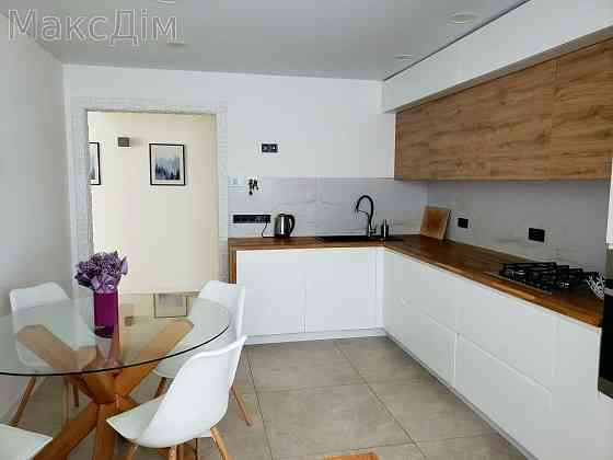 Оренда Будинок 4-кімнатний на вул. Рєпіна Ternopil'