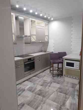 Продаж Квартира 3-кімнатна, 14/27 поверх на Кондратюка Юрія вул., д. 3 Київ