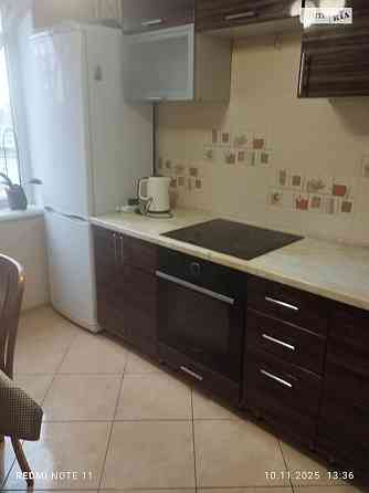 Оренда Квартира 3-кімнатна, 8/9 поверх на Сенатора Маккейна Vinnytsya