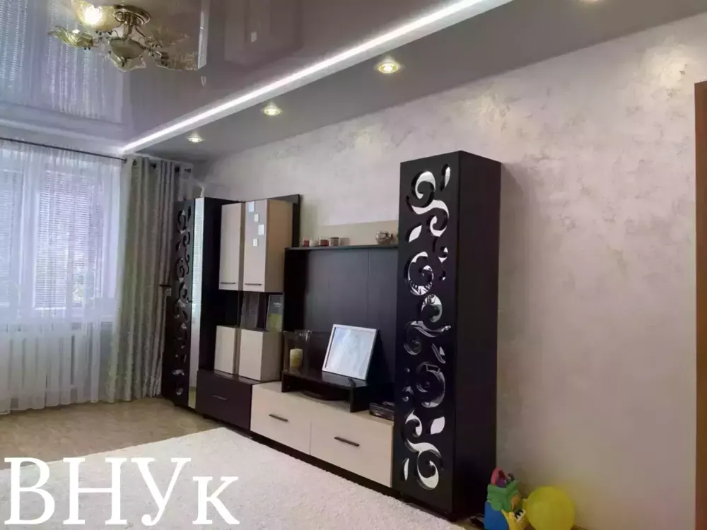 Продаж Квартира 3-кімнатна, 1/5 поверх на Кравчука Луцьк - фото 1