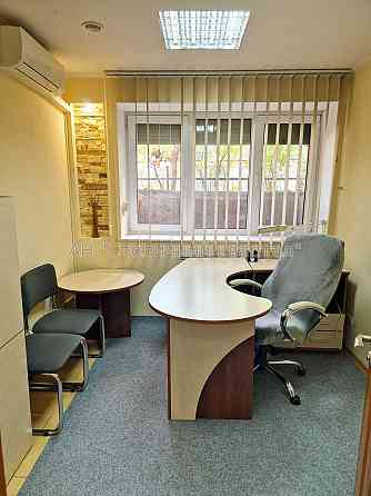 Оренда Будинок 3-кімнатний на Васильківська пл., 49/1 Київ