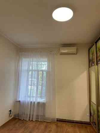 Продаж Квартира 1-кімнатна, 1/3 поверх на Атамана Головатого улица Одеса