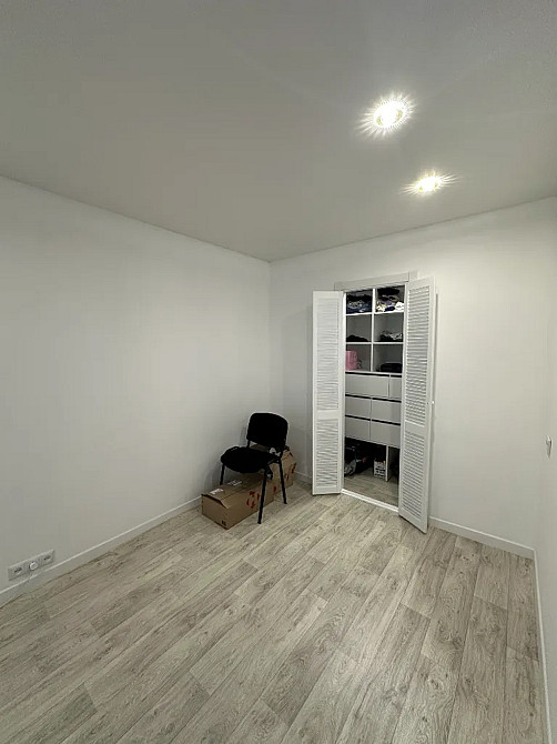 Продаж Квартира 2-кімнатна, 2/5 поверх на Хмельницкого Б. ул., 17 Dnipro - photo 5