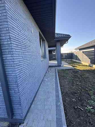 Продаж Будинок 3-кімнатний Rivne