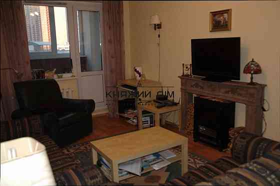 Продажа 3-х комнатную квартиру на ул. Милославской 45 Київ