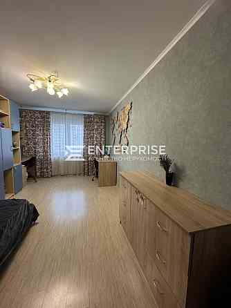 Продаж Квартира 3-кімнатна, 15/22 поверх на вул. Милославская Kiev