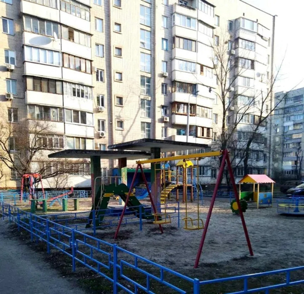 Продаж Квартира 1-кімнатна, 8/9 поверх на М. Бажана, 5 Київ - фото 2