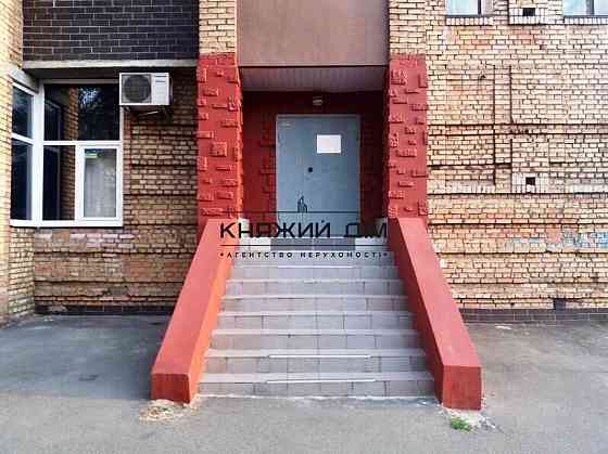 Оренда офісне приміщення на Оболонская ул. поверх - 1/7 Київ