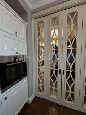 Продаж 4к Квартира 130 кв.м Новопечерські Липки Київ