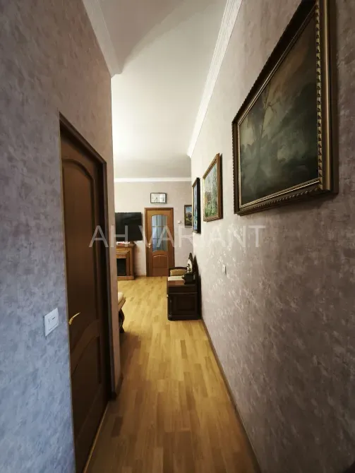 Продаж 3к Квартира 89 кв.м Возз'днання 17 Ужгород - фото 8