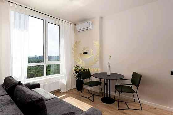 Простора 2-кімнатна квартира в ЖК “Медовий”, Кадетський Гай, 10 Київ