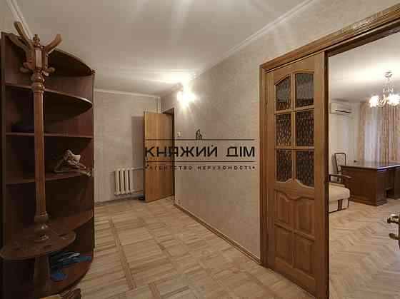 Аренда раздельной 4-х к.кв. м. Минская. № 11193908 Київ