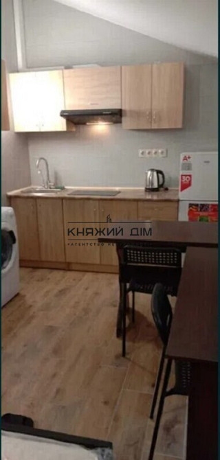 Оренда Квартира 1-кімнатна, 3/3 поверх на Залізнична Київ - фото 1