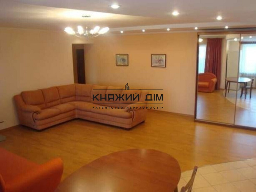 Отличная трехкомнатная студио , М. Харьковская , Код объекта 2198709 Київ - фото 2