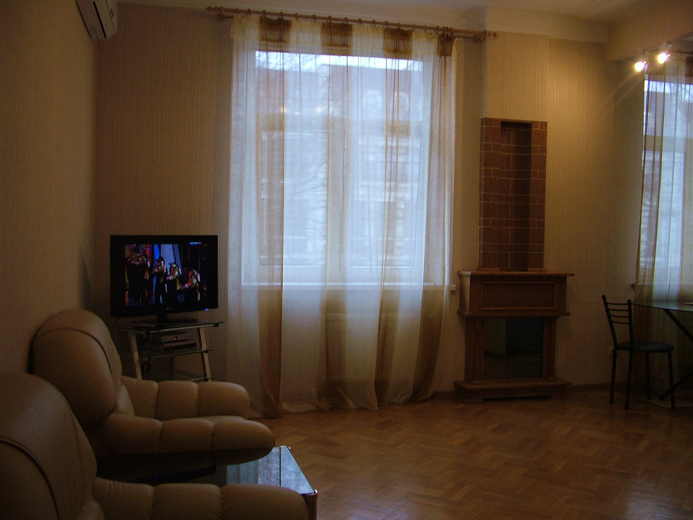 Оренда Квартира 2-кімнатна, 4/6 поверх на Ярославов Вал ул. Киев - изображение 3