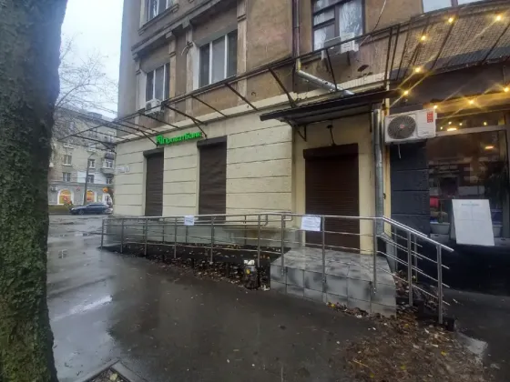 Здається Приміщення вільного призначення площа 60 кв.м Дніпро вул. Олеся Гончара Дніпро