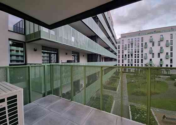 Продаж Квартира 2-кімнатна, 4/9 поверх на Набережно-Рибальська вул., д. 3 Київ