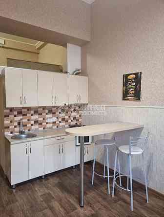 Продаж Квартира 4-кімнатна, 1/9 поверх на вул. Гвардійців Широнінців Харків