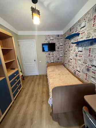 Оренда Квартира 2-кімнатна, 4/5 поверх на пр. Соборности Київ