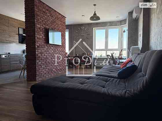 Продаж Квартира 2-кімнатна, 11/23 поверх на Олександра Мишуги вул., 2 Kiev