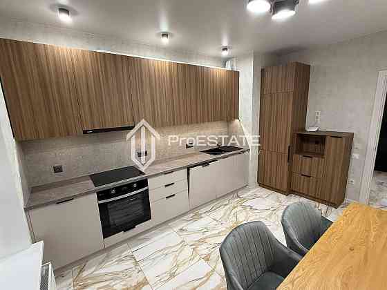 Продаж Квартира 2-кімнатна, 7/16 поверх на вул. Олеся Бердника Київ