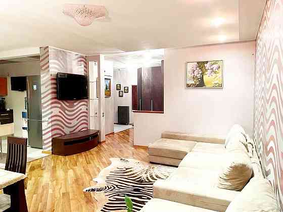 Продаж Квартира 4-кімнатна, 10/34 поверх на Княжий Затон вул., д. 21 Київ