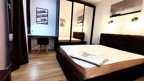 Оренда Квартира 1-кімнатна, 23/25 поверх на Дніпровська Набережна, 16Г Киев