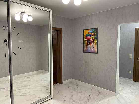 Оренда Квартира 1-кімнатна, 23/25 поверх на Вирлицька, 102 Kiev