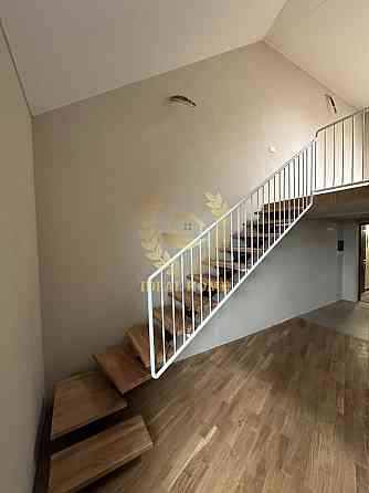 Продаж дворівневої квартири м. Сирець Киев