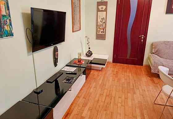 3-кімнатна, Антоновича вул. (Горького), 140, Голосіївський Kiev