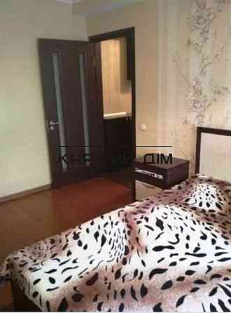 Оренда Квартира 2-кімнатна, 4/5 поверх на Депутатская ул. Київ