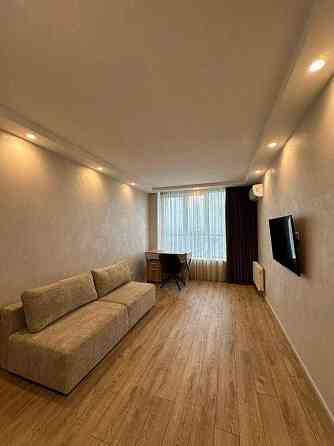 Продаж Квартира 3-кімнатна, 24/34 поверх на Берестейський вул., д. 5Б Киев