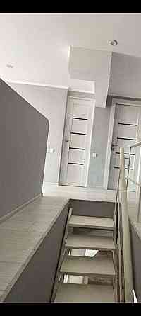 Продаж Квартира 3-кімнатна, 10/11 поверх на Тополева улица Одеса