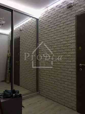 Продаж 1 к квартира Драгоманова 1К Позняки Kiev