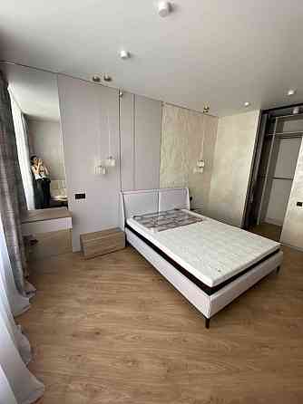 Продаж Квартира 3-кімнатна, 15/24 поверх на Генуэзская ул. Одеса