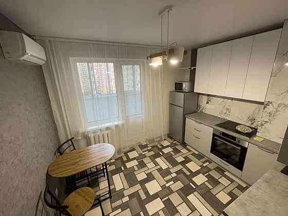 Оренда Квартира 1-кімнатна, 10/25 поверх на ул. Урловская, 38 Kiev