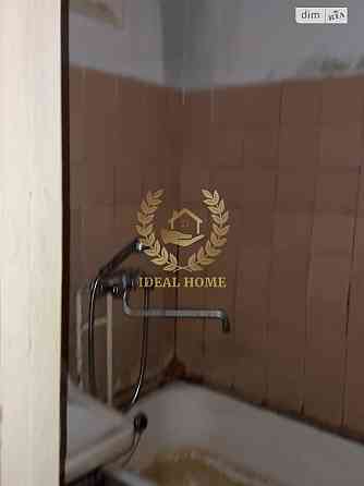 Продаж Квартира 3-кімнатна на Науки пр-т, 15 Kiev