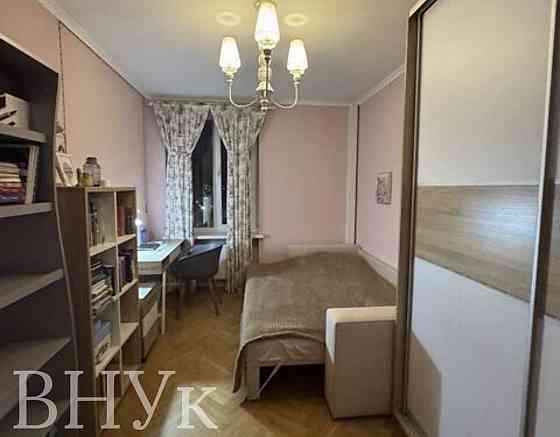 Продаж Квартира 3-кімнатна, 5/5 поверх на Соборна Вінниця