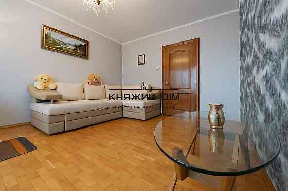 Оренда Квартира 2-кімнатна, 4/16 поверх на Бажана Николая просп. Киев