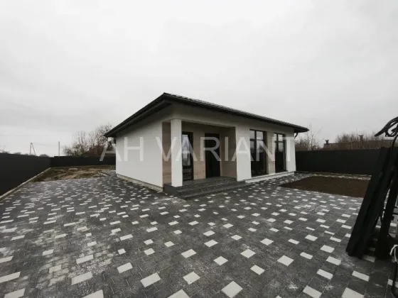 Продажа 1-этажный Дом с участком 6.3 сот 130 кв.м 3 комн. на Радісна Ужгород