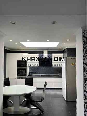 Продаж 3-х к.кв. на Позняках, по вул. Михайла Гришка в Дарницькому р-ні. Код об'єкту №: 21145462 Киев