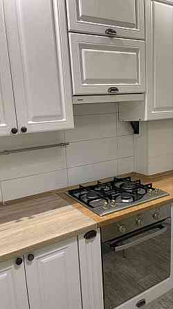 Продаж Квартира 1-кімнатна, 2/8 поверх на Дмитра Луценка вул., д. 12 Київ