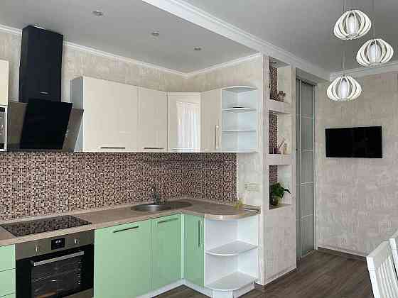 Продаж Квартира 2-кімнатна, 22/25 поверх на Драгоманова вул., д. 2а Kiev