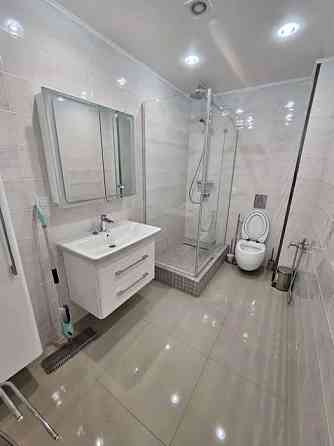 Оренда Квартира 2-кімнатна, 7/10 поверх на ул. Нижний Вал Киев