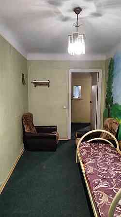 Оренда Квартира 3-кімнатна, 1/5 поверх на Голосіївський проспект, 17 а Киев