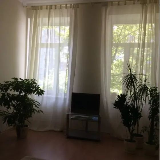 For sale 3-room Apartment 113 sq.m бреуса Odessa