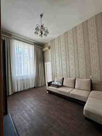 Продаж Квартира 4-кімнатна, 2/2 поверх на Канатная ул. Odessa