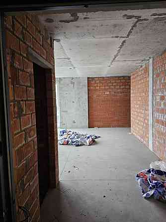 Продаж Квартира 3-кімнатна, 23/25 поверх на Осокорська вул., д. 2а Kiev