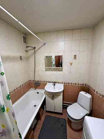 Продаж Квартира 2-кімнатна, 5/5 поверх на вул. Туркестанська Kharkiv